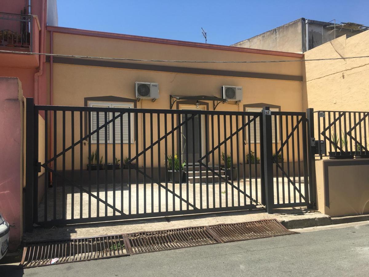 Casa Jole Vila Assemini Exterior foto